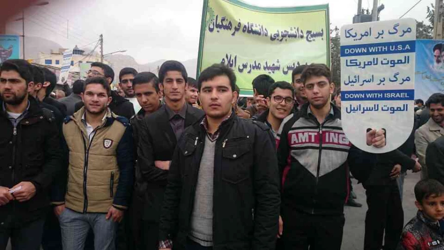 حضور گسترده ی دانشجویان در یوم الله 22بهمن