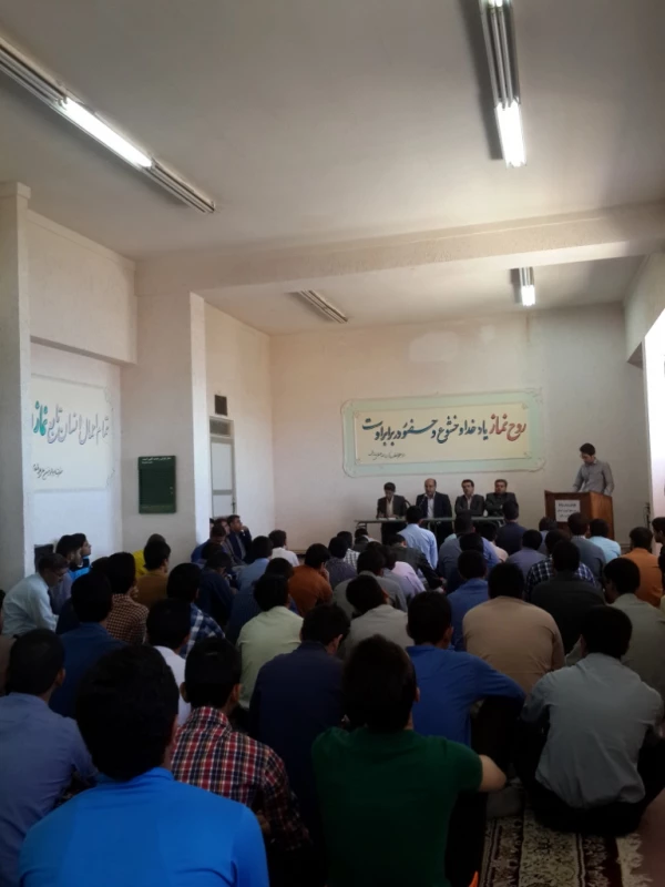 نشست دانشجویس با مسؤلین پردیس