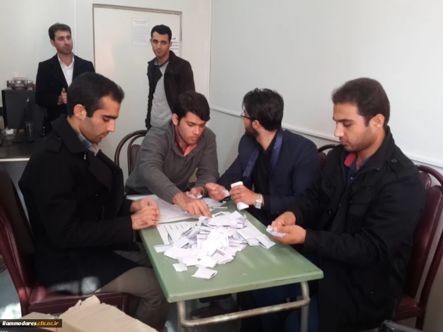 حضور حداکثری و فعال دانشجومعلمان پردیس در انتخابات شورای صنفی