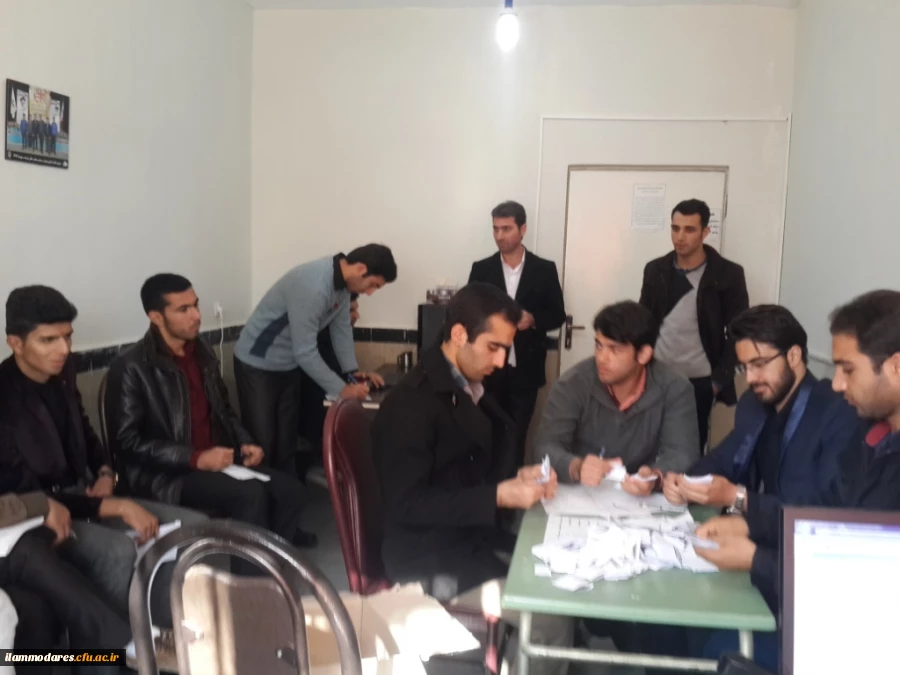 حضور حداکثری و فعال دانشجومعلمان پردیس در انتخابات شورای صنفی