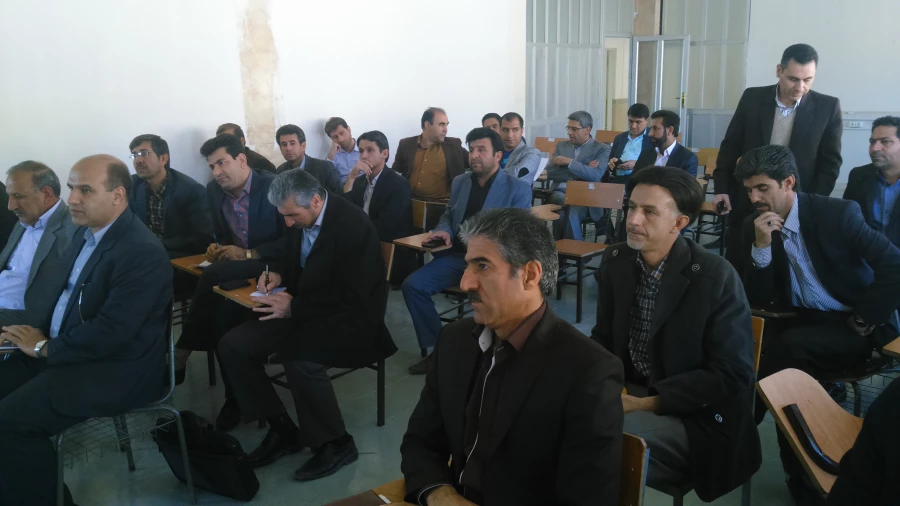 هم اندیشی استادان و مدرسین پردیس شهید مدرس ایلام 5