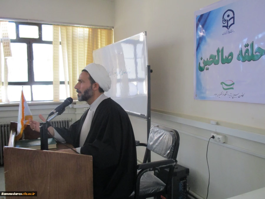 نشست حلقة صالحین کانون بسیج اساتید در دانشگاه فرهنگیان با حضور حجت الاسلام و المسلمین دکتر غیاثی، مسئول نهاد نمایندگی مقام معظم رهبری در دانشگاه های استان 3