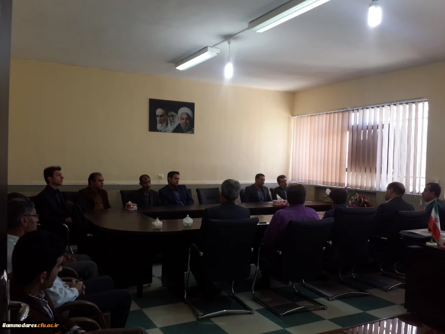 جلسه کارکنان پردیس شهید مدرّس ایلام با مدریت پردیس های استان  2