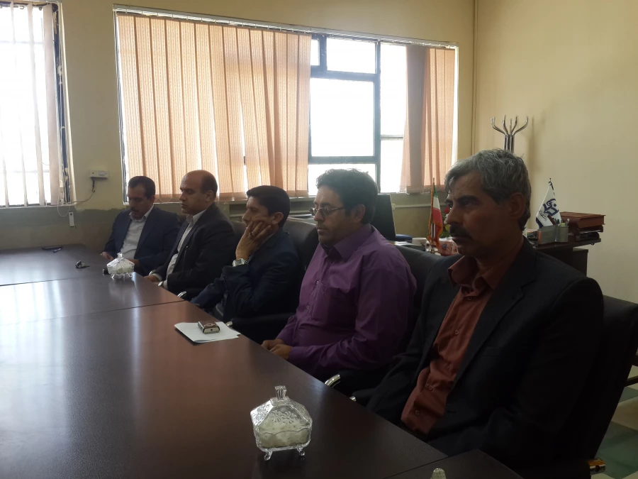 جلسه کارکنان پردیس شهید مدرّس ایلام با مدریت پردیس های استان  3