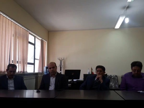 جلسه کارکنان پردیس شهید مدرّس ایلام با مدریت پردیس های استان  4