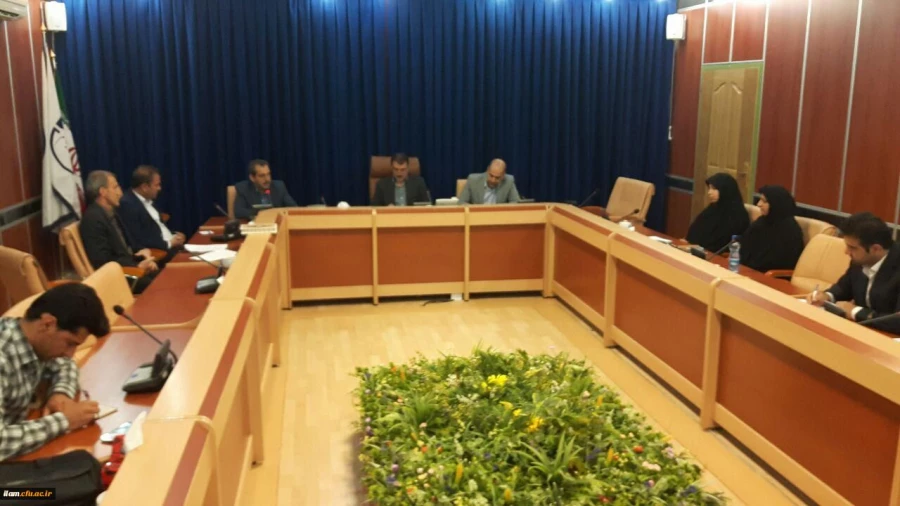 نشست هیأت امنای دانشگاه فرهنگیان استان ایلام به ریاست استاندار و حضور اعضا برگزار گردید. 4