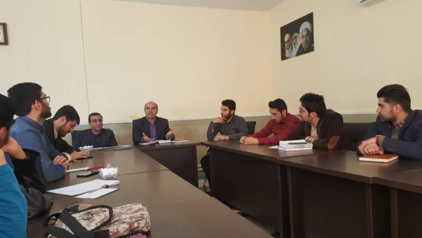 جلسه هماهنگی معاونت آموزش، پژوهش و فرهنگی با دبیران کانون ها و تشکل های فرهنگی، سیاسی و صنفی پردیس 2