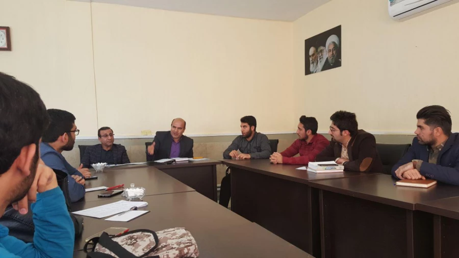 جلسه هماهنگی معاونت آموزش، پژوهش و فرهنگی با دبیران کانون ها و تشکل های فرهنگی، سیاسی و صنفی پردیس 3