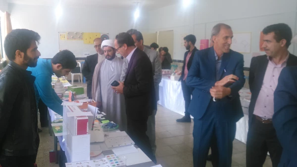 افتتاح نمایشگاه تولید وسایل کمک آموزشی معلم ساخته 4