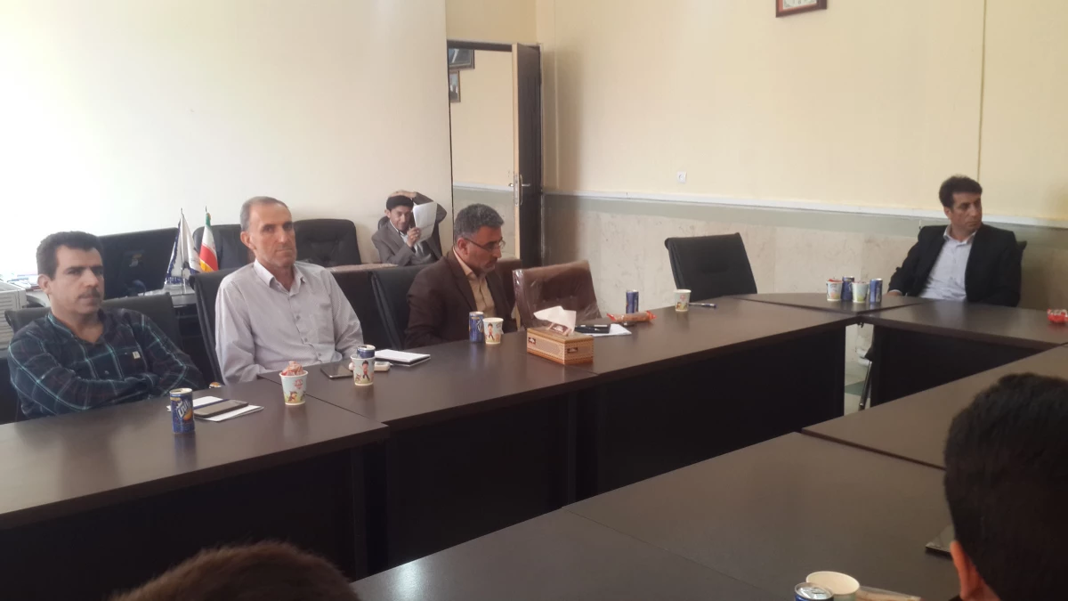 برگزاری جلسه ی  اقامه نماز جماعت در پردیس 5