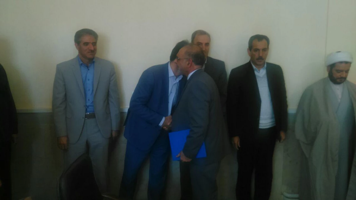 مراسم تکریم ومعارفه معاون آموزشی، فرهنگی، پژوهشی و توسعه و منابع انسانی و امور دانشجویی پردیس 4