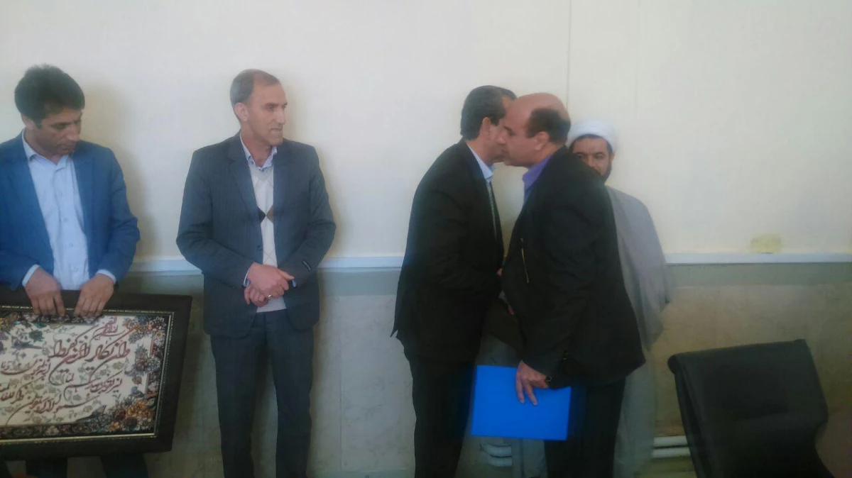 مراسم تکریم ومعارفه معاون آموزشی، فرهنگی، پژوهشی و توسعه و منابع انسانی و امور دانشجویی پردیس 9