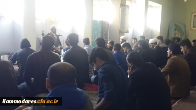 حضور صمیمانه ی حجه الاسللام  والمسلمین کریمی تبار نماینده  ی ولی فقیه دراستان وامام جمعه ی  محترم شهر  ایلام  در پردیس شهید مدرس