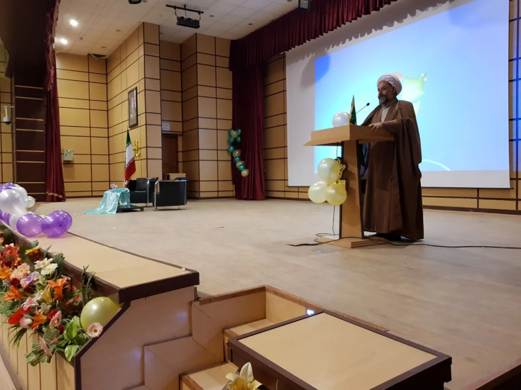 جشن بزرگ میلاد با سعادت اسوه تقوی وفضیلت حضرت صدیقه طاهره فاطمه زهرا (سلام الله علیها) در دانشگاه فرهنگیان ایلام 3