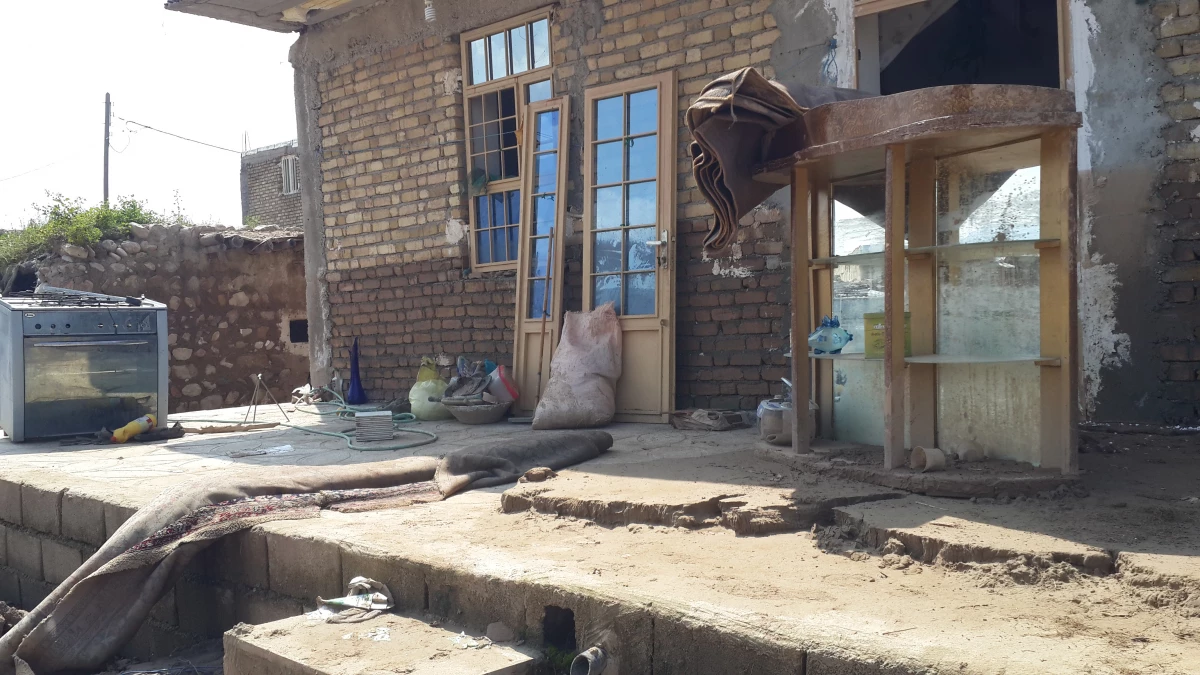 اعزام گروه جهادی پردیس به مناطق سیلزده بخش مازین 2