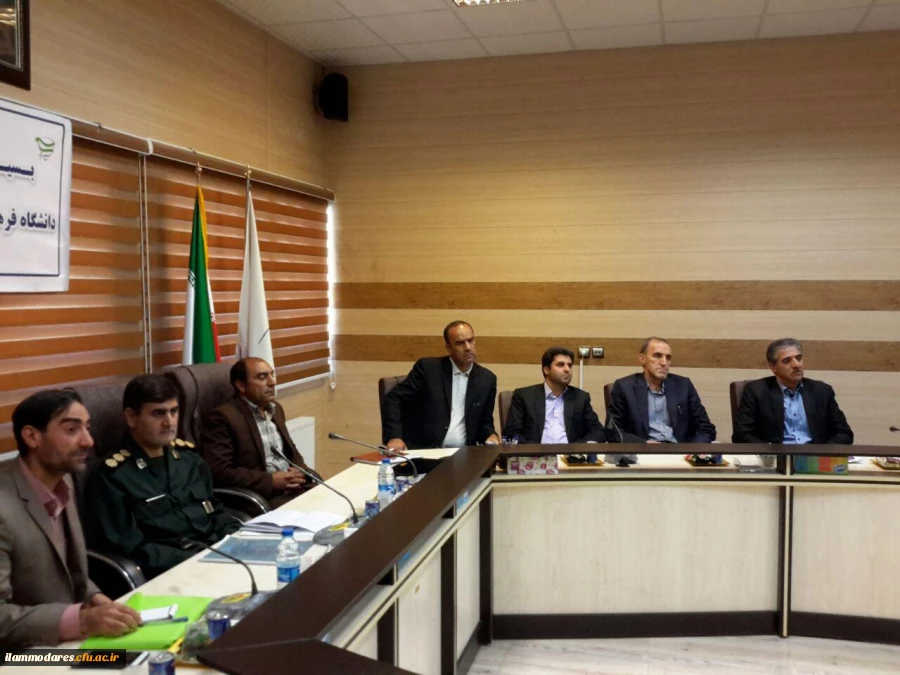 برگزاری نشست بسیج اساتید دانشگاه فرهنگیان با حضور فرماندهی محترم سپاه امیرالمرمنین(ع) استان  4