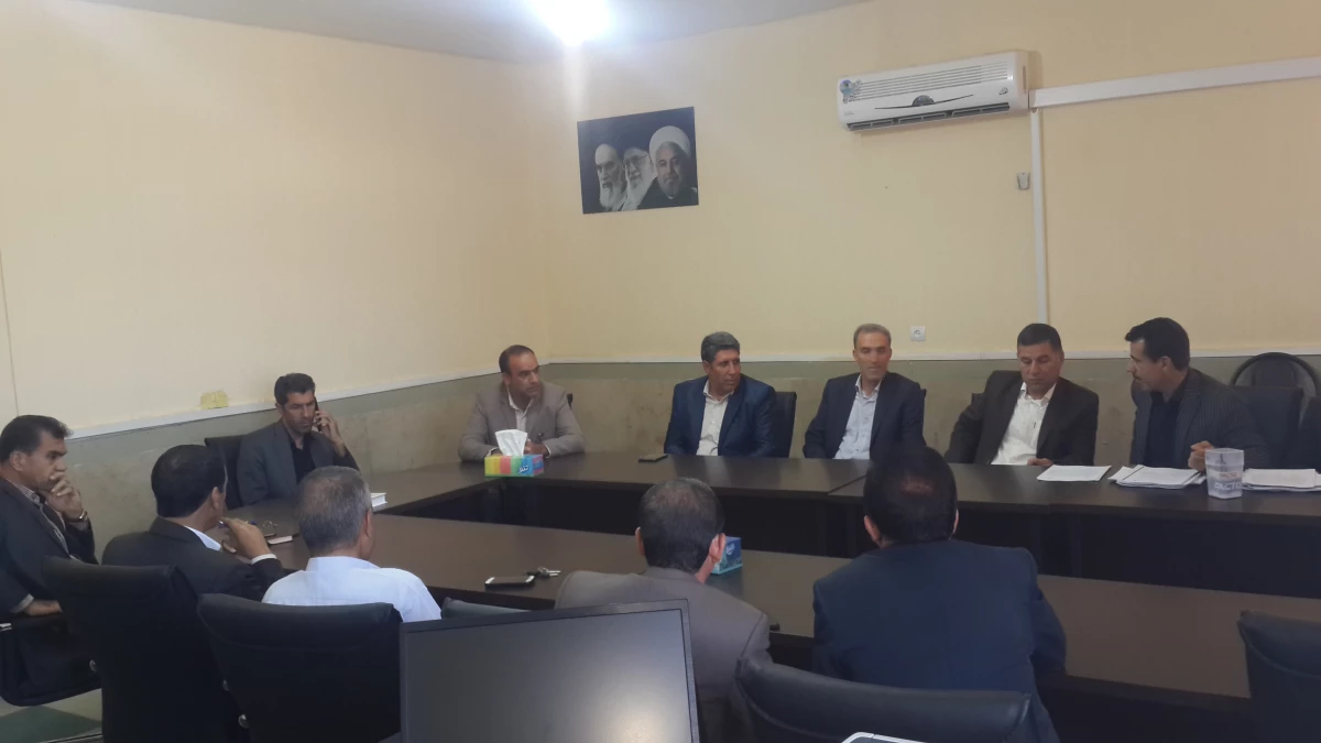 جلسه توجیهی مصاحبه گران جهت کیفیت بخشی به برگزاری مصاحبه داوطلبان ورود به دانشگاه فرهنگیان در سال 1398 3