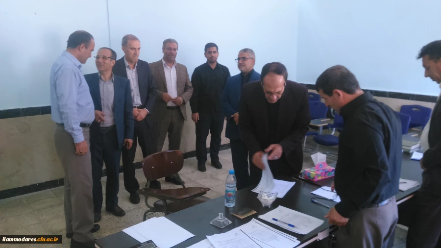 بازدید مدیر کل آموزش و پرورش استان ایلام از روند مصاحبه داوطلبان ورود به دانشگاه فرهنگیان 2