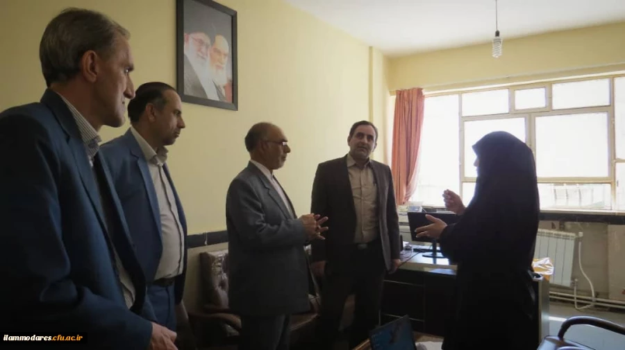 حضور آقای دکتر صالحیان در محل ثبت نام دانشجومعلمان جدیدالورود 4