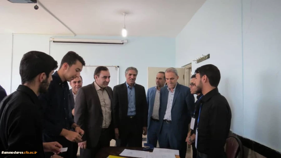 حضور آقای دکتر صالحیان در محل ثبت نام دانشجومعلمان جدیدالورود 6