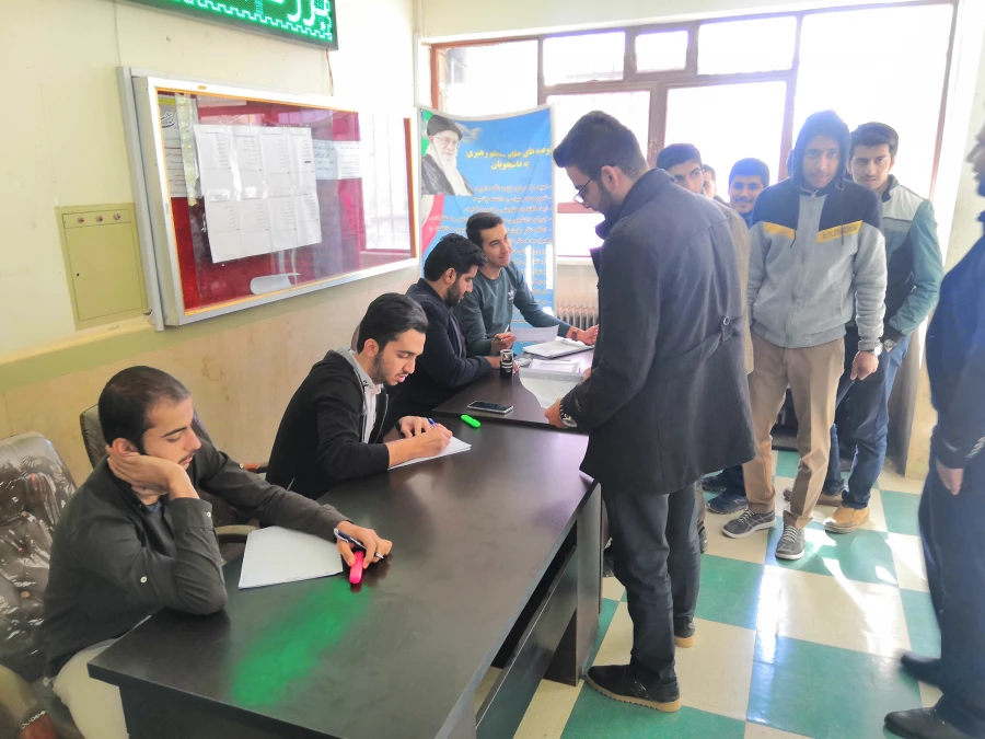 برگزاری انتخابات شورای کانون های فرهنگی و اجتماعی پردیس شهید مدرس ایلام  سال تحصیلی 99/98 7