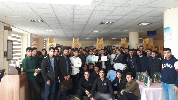 بازدید علمی- پژوهشی دانشجویان پردیس شهید مدرس از کتابخانه مرکزی ایلام 5