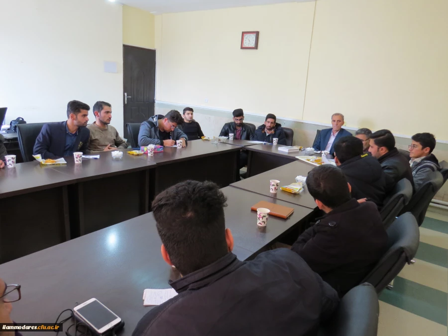 شست فرهنگی دبیران کانون های فرهنگی، اجتماعی ونمایندگان سایر تشکل های دانشجویی با حضور آقای دکتر باپیری سرپرست پردیس  4