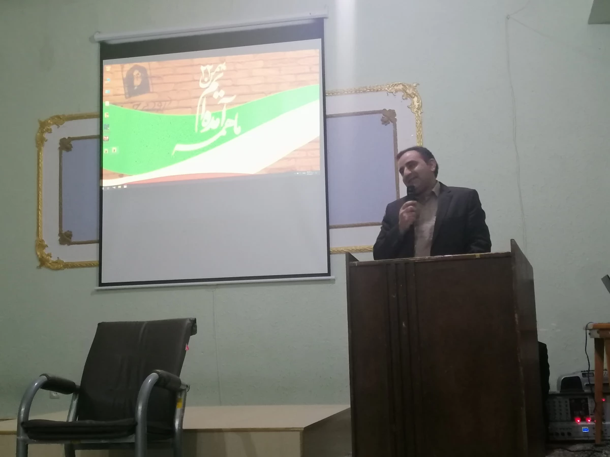 برگزاری مراسم جشن انقلاب با حضور دکتر صالحیان سرپرست محترم پردیس های استان 4