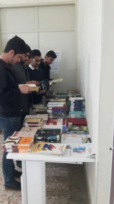 نمایشگاه دائمی کتاب در پردیس 5