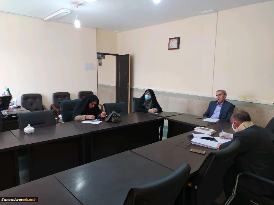 برگزاری جلسه شورای آموزشی پردیس شهید مدرس پیرامون بخشنامه شماره 2 سازمان مرکزی مبنی بر پیگیری آموزش از طریق فضای مجازی 2