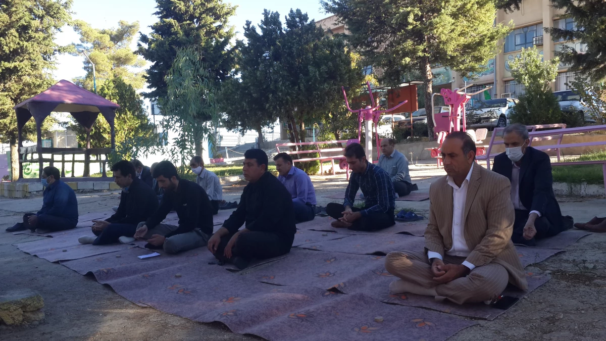 بر پایی مراسم سوگواری حضرت ابا عبدالله الحسین و یاران با وفایش هر روز صبح در فضای باز پردیس 2