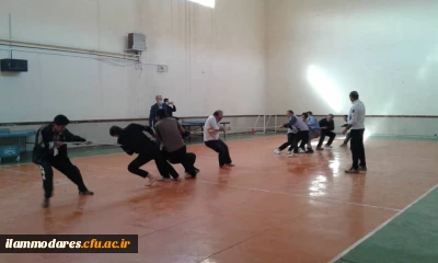 برگزاری مسابقات طناب کشی