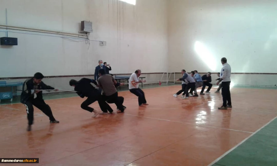 برگزاری مسابقات طناب کشی 2