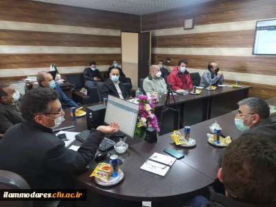 برگزاری جلسه کارکنان پردیس