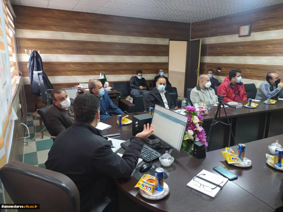 برگزاری جلسه کارکنان پردیس 2