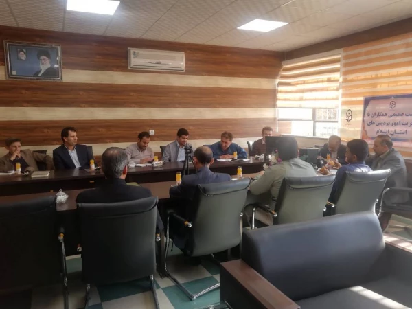 نشست صمیمانه مدیریت امور پردیس های استان ایلام با کارکنان پردیس شهید مدرس 2