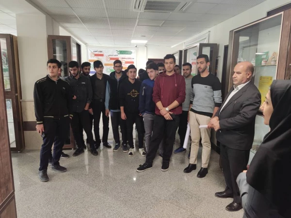 بازدید جمعی از دانشجویان پردیس شهید مدرس از پارک علم و فناوری استان ایلام

 2
