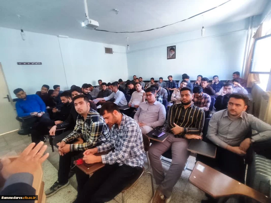 برگزاری کارگاه  پژوهشی بررسی مشکلات اساسی یادگیری زبان انگلیسی 3