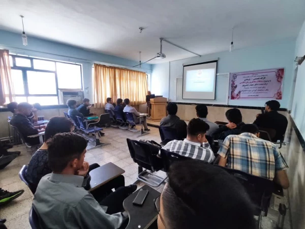 برگزاری کارگاه  پژوهشی بررسی مشکلات اساسی یادگیری زبان انگلیسی 4